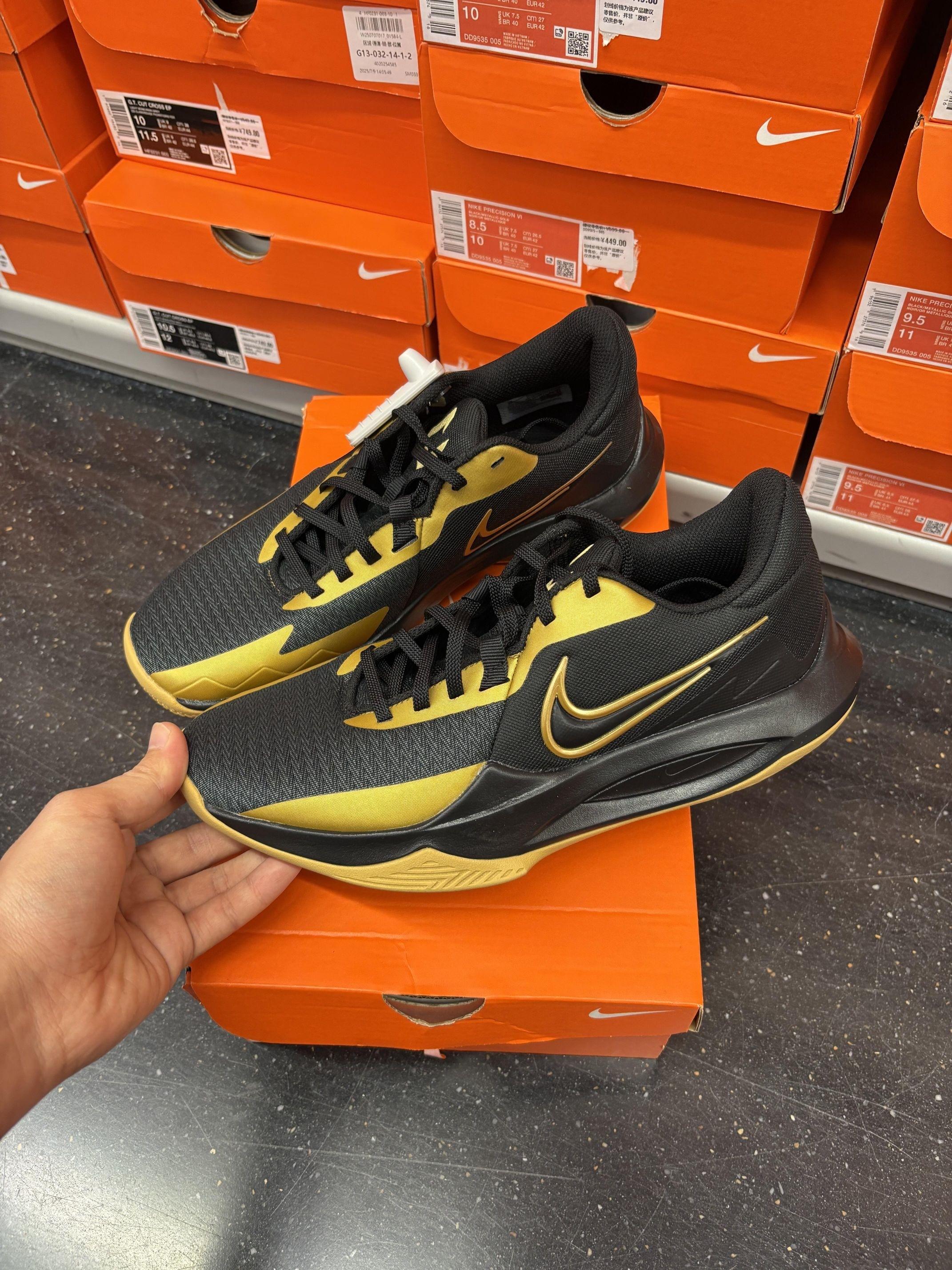 Nike Precision VI黑金篮球鞋